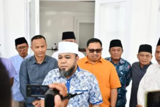 
					Caption foto: Walikota Bengkulu Helmi Hasan bersama beberapa pejabat Pemkot Bengkulu pantau persiapan HUT Kota Bengkulu di Kota Merah Putih, Sabtu, 5 Februari 2023. (Foto: Andes)