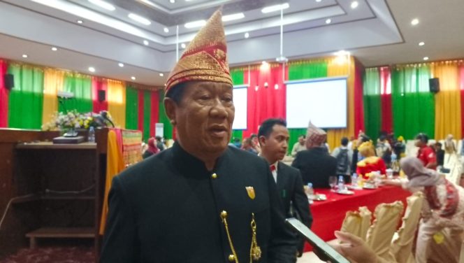 
					Caption foto: Ketua DPRD Provinsi Bengkulu Ihsan Fajri diwawanacara usai Rapat Paripurna (18/11)