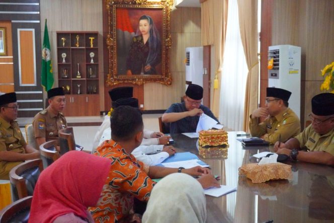 
					Gubernur Bengkulu Rohidin Mersyah saat menerima audiensi BMA Provinsi Bengkulu. (Foto: Dok)